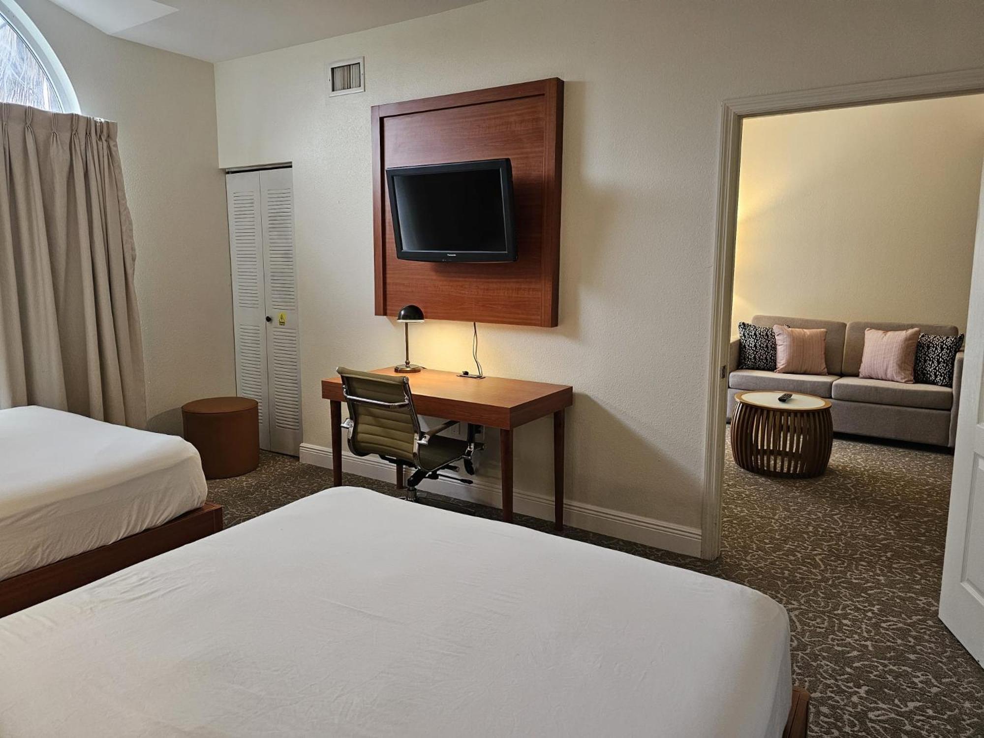 Montreal Suites Орландо Екстериор снимка